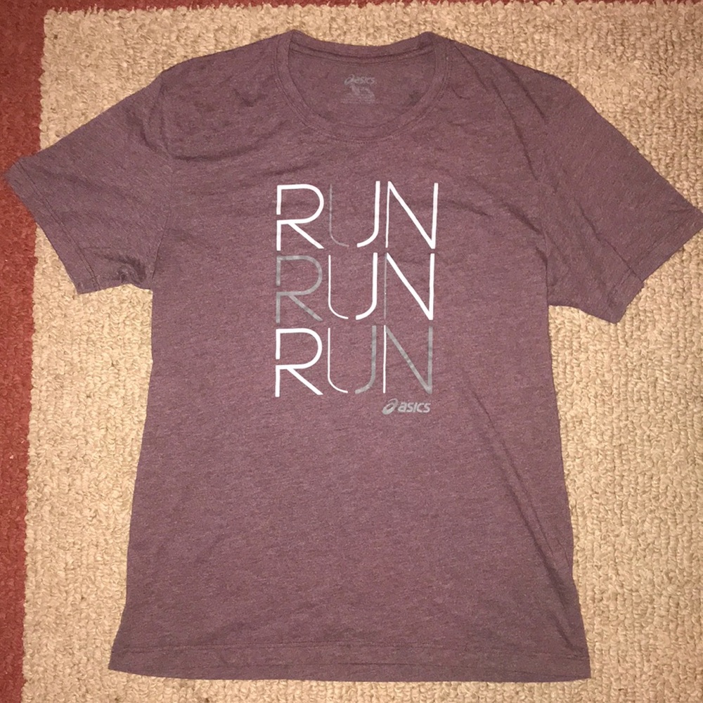 ASICS Running Shirt Size Medium in Burgundy
